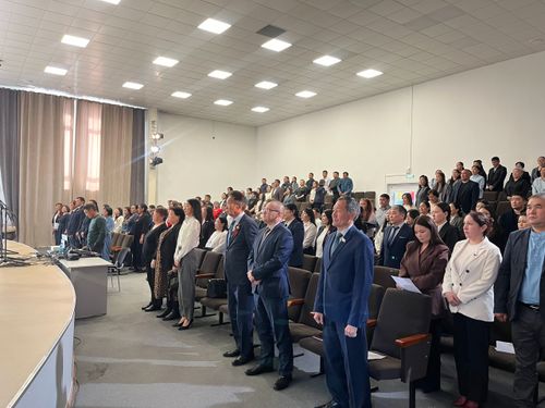 В Кызыле прошло собрание, посвященное Дню Конституции Тувы