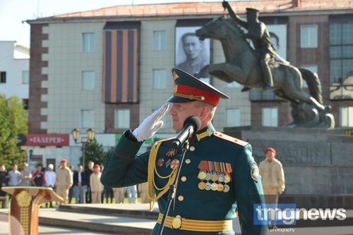 В Туве почтили память тувинских добровольцев