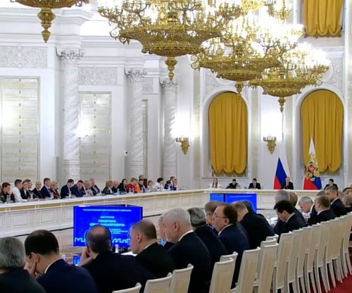 Глава Тувы обозначил основные направления молодёжной политики в регионе