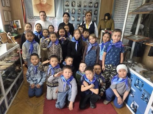 Из садика в школу: будущие первоклассники Кызыла познакомились с историей родного края