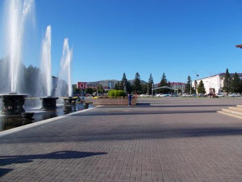 Глава Тувы Владислав Ховалыг отменил все ближайшие массовые мероприятия на площади Арата