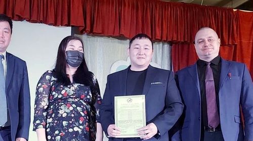 В Кызыле молодые семьи получили сертификаты на улучшение жилищных условий