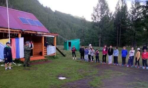 Аңныыр инспекторлары биле полиция ажылдакчылары уруглар лагерьлеринге четкен