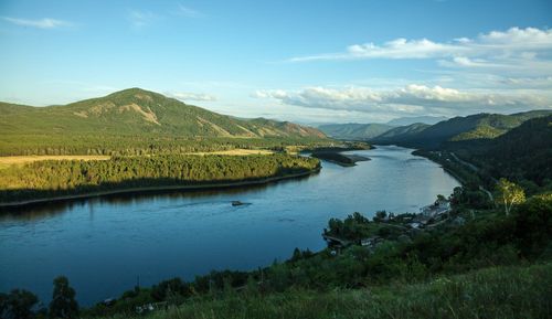 Борьба за чистые водные источники: жители села Элегест выражают беспокойство по поводу выбросов угольной пыли в чистые ручьи, пруды и реки