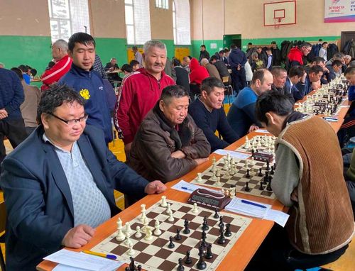 Чадаанадан шыдыраачы эмчи – Орлан Сарыглар