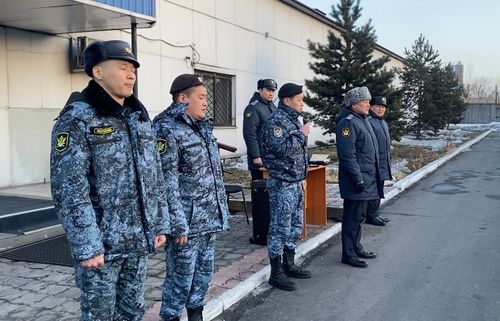 Судебные приставы из Тувы отправились на службу в новый регион России