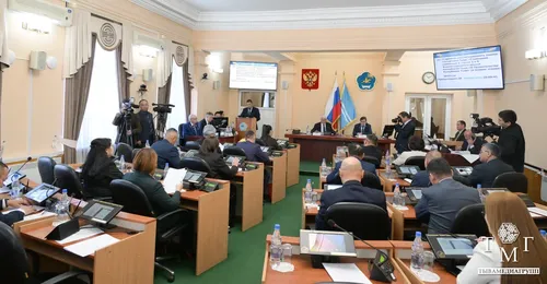 В Верховном Хурале состоялось второе очередное заседание пятой сессии четвёртого созыва