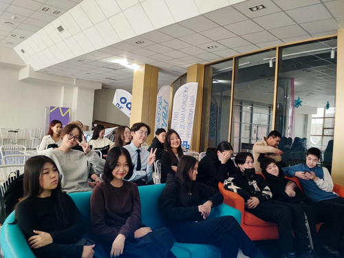 Движением Первых Тувы организован кинолекторий