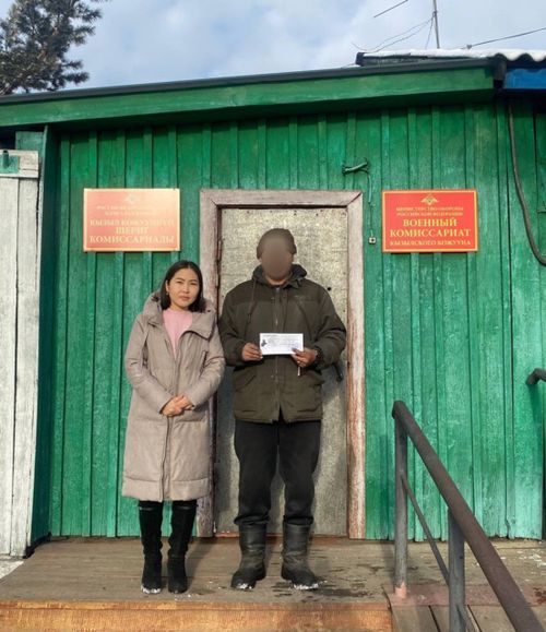 Госфонд Тувы помог бойцу оформить удостоверение ветерана боевых действий