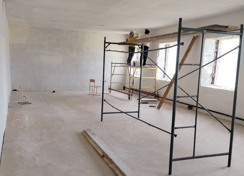 Аксы-Барлыкта школаны чаартып турар