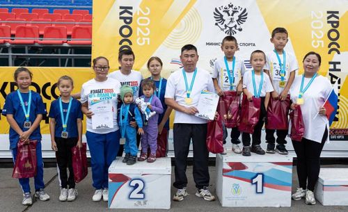 В Кызыле прошел семейный забег «Многодетный километр»