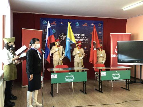 В Туве открыли две парты Героям