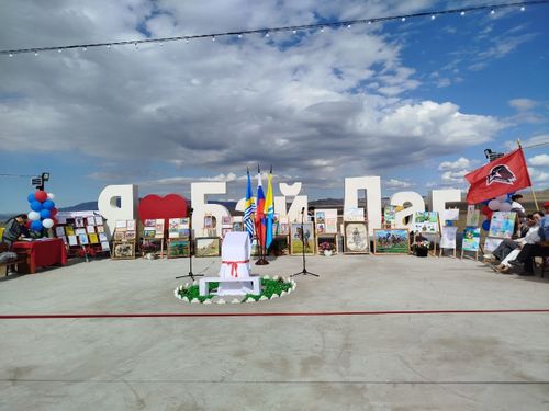 В Эрзинском районе состоялось открытие памятной площадки в честь заслуженного художника и патриота Вячеслава Дупчура