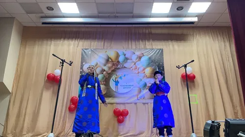 В Каа-Хемском районе прошел конкурс песен, посвящённый Дню Отца