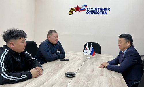 В Туве более 500 человек посетят концерт в поддержку военнослужащих