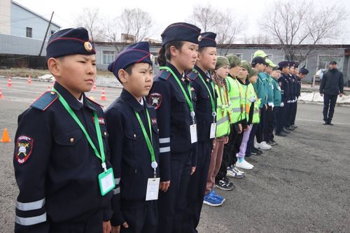 В Туве юные инспекторы по безопасности движения участвуют в «Безопасном колесе – 2024»