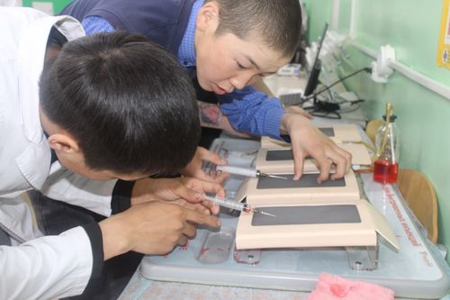 «Профессионалитет» на своих площадках собрал более 200 школьников республики