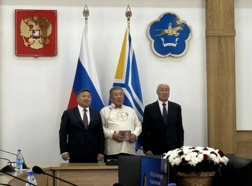 Тываның алдарлыг аът соодукчузу – Александр Маады