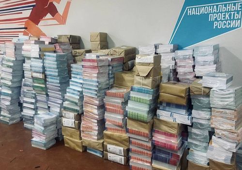 В Туве школам, находящимся на стадии строительства, начали передавать учебники