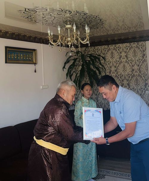 «Единая Россия» поздравляет с Днём строителя!