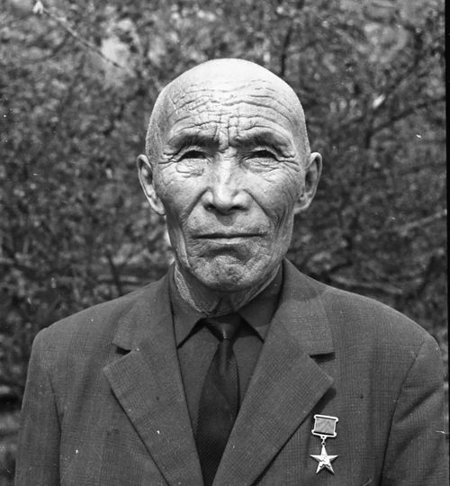 125 лет со дня рождения Героя Социалистического Труда Лопсанчапа Ооржака