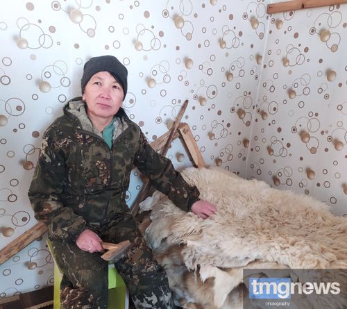 Для бойцов из Тувы начали закупать выделанные овечьи шкуры