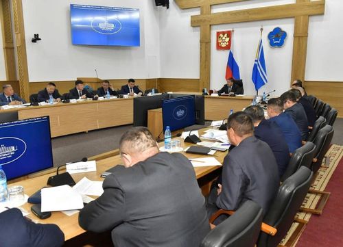 Тываның Баштыңы "муниципалдыг шакта" тус чер бот-башкарылга органнарының мурнады боттандырар сорулгаларын айыткан