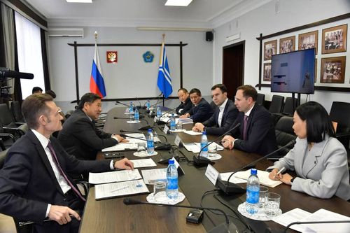 Глава Тувы встретился с председателем Сибирского банка ПАО Сбербанк Дмитрием Солнцевым