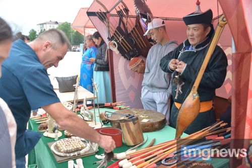 В Туве открылась республиканская выставка-ярмарка изделий мастеров художественных промыслов «Ус-куш»