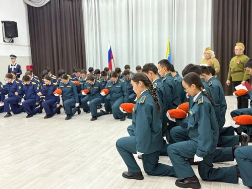 В школе №1 города Кызыла отметили 100-летний юбилей Героя Советского Союза Михаила Бухтуева