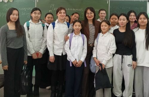 Чедиишкинниг кыс кижи – кымыл ол?