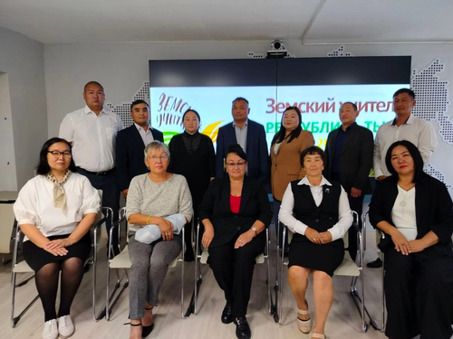 Земские учителя начнут новый учебный год в 13 школах Тувы