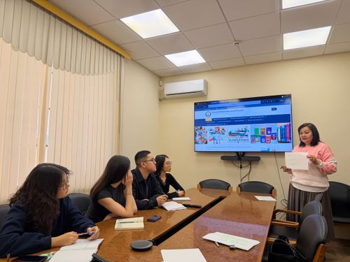В Полпредстве Республики Тыва в Москве начались регулярные занятия по тувинскому языку