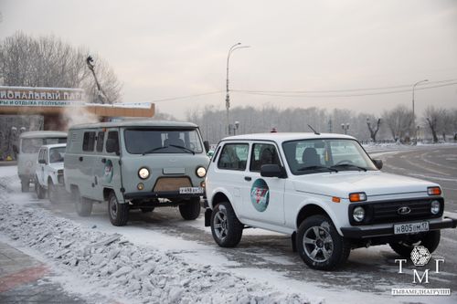 Очередная партия машин отправлена из Тувы для помощи бойцам