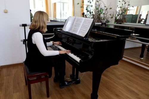 Путин предложил запустить программу "Земский работник культуры" — по примеру "Земского доктора" и "Земского учителя".