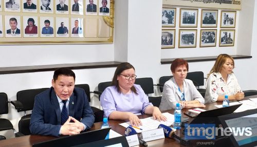 В Туве на ярмарке трудоустройства представят около 1500 вакансий