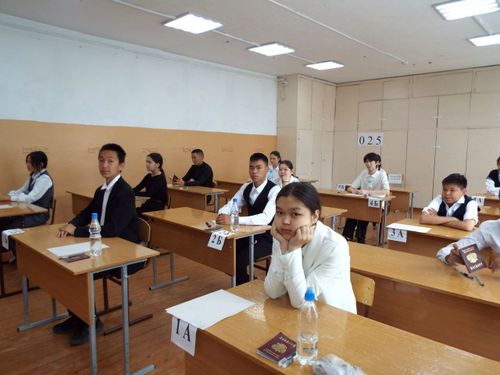 В Туве более 4 тысяч девятиклассников сдали ОГЭ по предметам на выбор