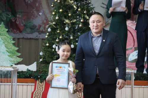 В Овюрском районе прошел бал отличников