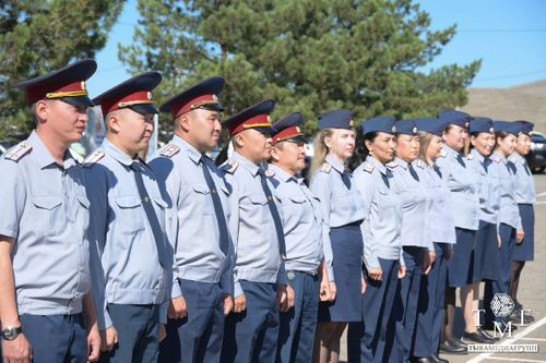 Шииттирген кижи бүрүзүн ажылчын мергежилдерге өөредип турар