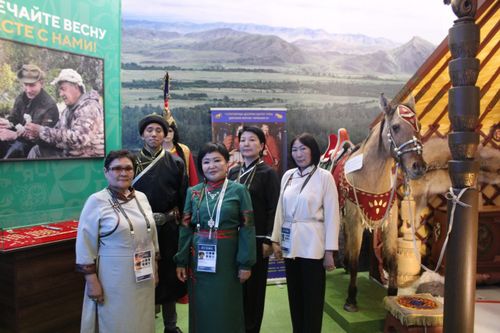 Педагоги из Бай-Тайгинского района поделились на выставке «Россия» опытом работы по патриотическому воспитанию детей