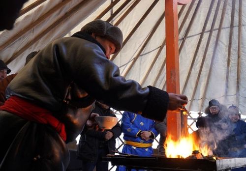 Азия төвүнүң көшкүн чонунуң парыгынга сыр кагар езулалды эрттирген