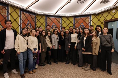 Для студентов из Тувы, обучающихся в Москве, организовали встречу с судьёй в отставке