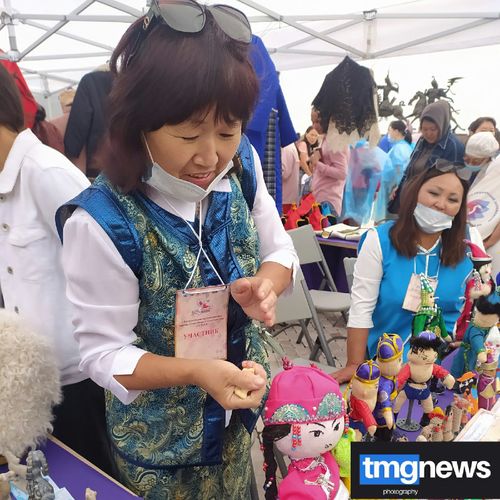 В Туве открылась республиканская выставка-ярмарка изделий мастеров художественных промыслов «Ус-куш»