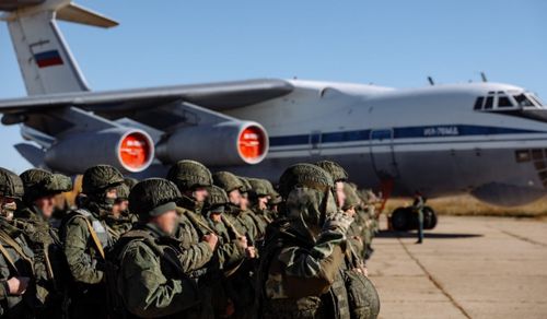 Помощь участникам СВО и их близким: кому и какие льготы положены