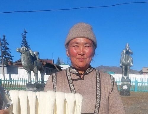 Амбын-Нояннар шөлүнге шөйген быштак, саржаг, чөкпек кылып…