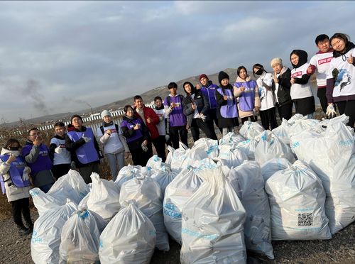 Волонтеры Тувы очистили берега Енисея