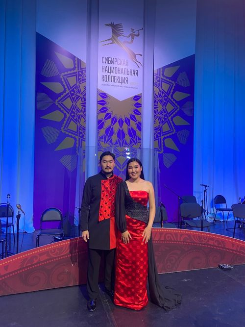 Солисты Тувинской филармонии выступили на фестивале «Сибирская национальная коллекция»