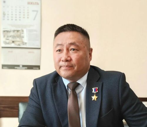 Буян Куулар подал документы для участия в выборах в Госдуму