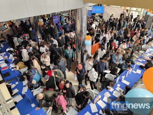 В Туве стартовал региональный этап Всероссийской ярмарки трудоустройства