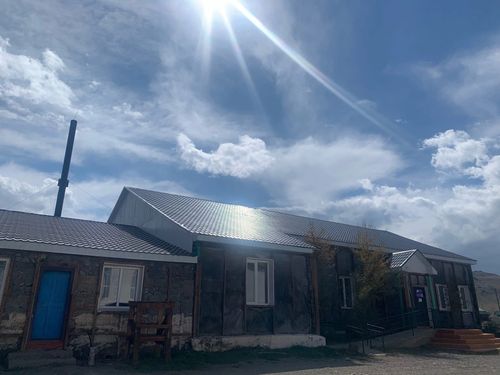 В Монгун-Тайгинском районе продолжается капитальный ремонт драматического театра имени Ч. Артай-оола